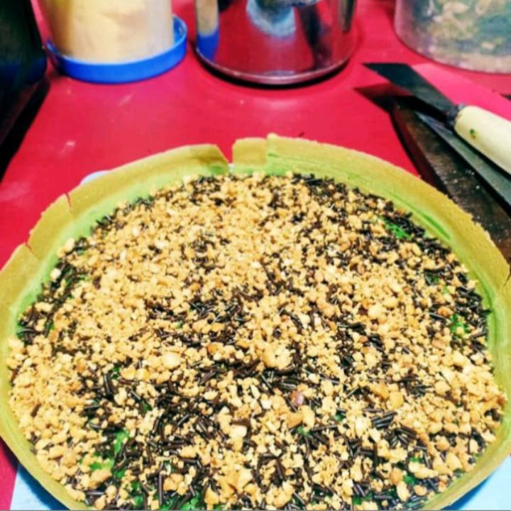Terang Bulan Cokelat Kacang